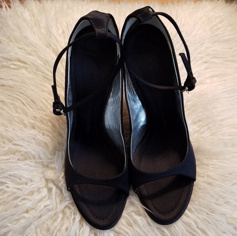 New! Giuseppe zanotti design